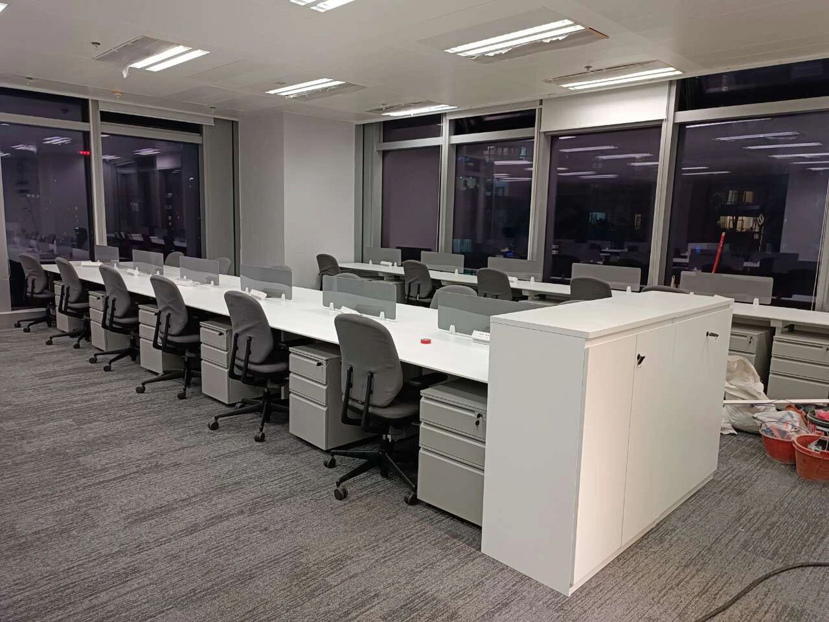 全新到货 精选二手办公位与办公桌，打造高性价比办公空间